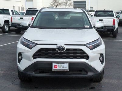 2025 Toyota RAV4 - Photo 4