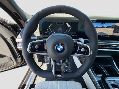 2026 BMW 7 Series — photo 40 view