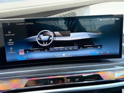2026 BMW 7 Series — photo 35 view