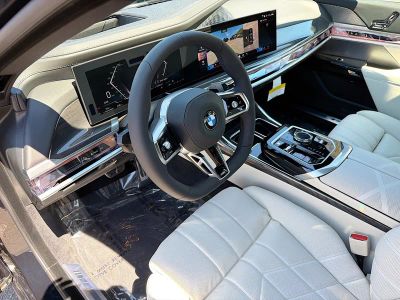 2026 BMW 7 Series — photo 26 view