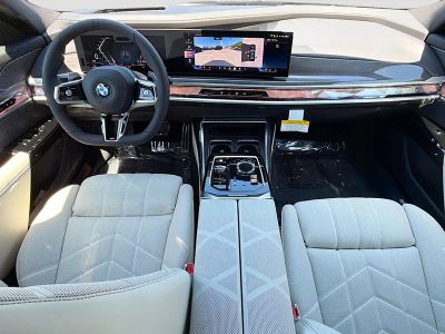 2026 BMW 7 Series — photo 16 view