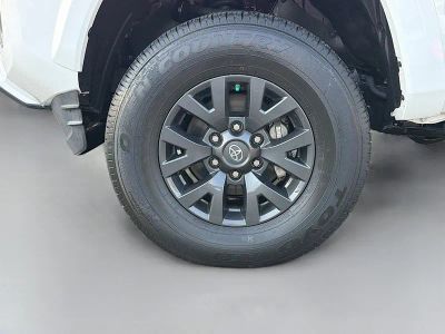 2020 Toyota Tacoma 2WD — photo 38 view