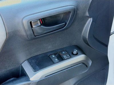 2020 Toyota Tacoma 2WD — photo 20 view