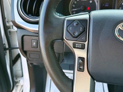 2020 Toyota Tacoma 2WD — photo 33 view