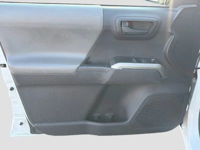 2020 Toyota Tacoma 2WD — photo 19 view