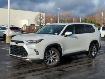 2024 Toyota Grand Highlander - Photo 2