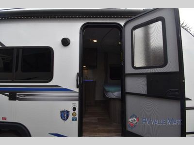 2023 Gulf Stream RV Vista Cruiser — engine compartment view