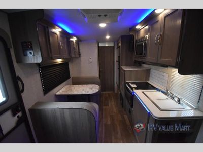 2023 Gulf Stream RV Vista Cruiser — photo 21 view