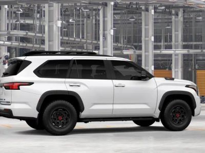 2026 Toyota Sequoia - Photo 13