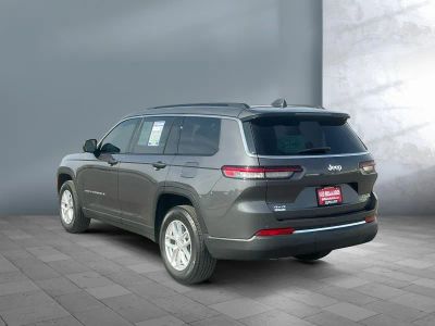 2025 Jeep Grand Cherokee L — interior view