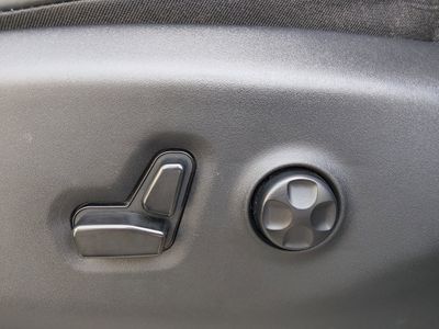 2023 Chrysler Pacifica — photo 22 view