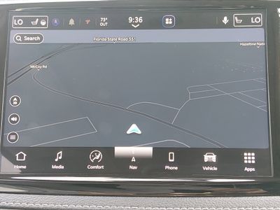 2023 Chrysler Pacifica — photo 17 view