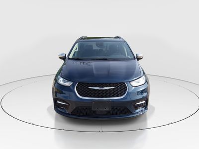 2023 Chrysler Pacifica — side profile view