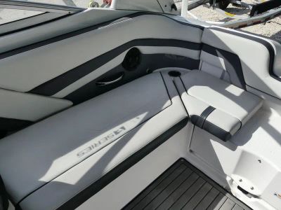 2017 Yamaha Boats 242 Limited S — engine compartment view