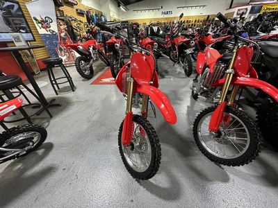 2026 Honda CRF150R - Photo 6