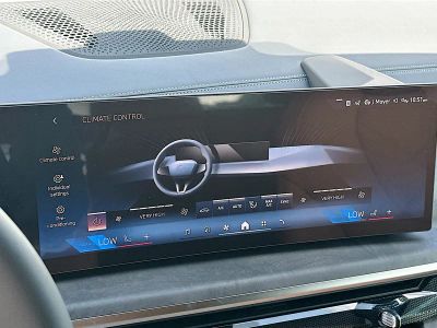 2026 BMW X5 — photo 13 view