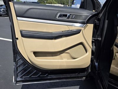 2017 Ford Explorer - Photo 14
