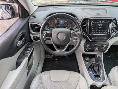 2019 Jeep Cherokee — photo 17 view