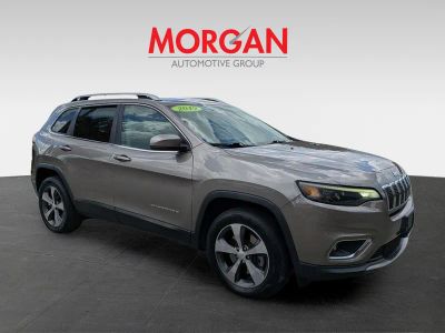 2019 Jeep Cherokee — side profile view