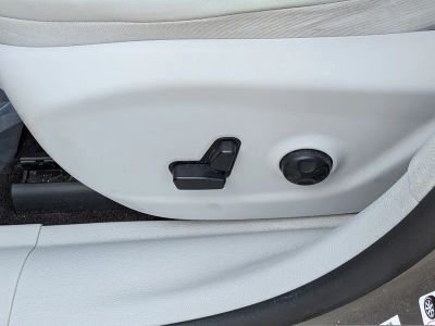 2019 Jeep Cherokee — photo 21 view