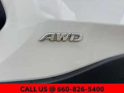 2025 Toyota RAV4 Hybrid - Photo 30