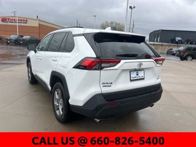 2025 Toyota RAV4 Hybrid - Photo 14