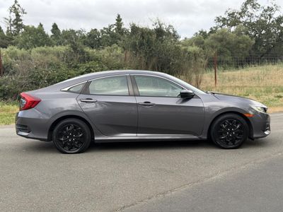 2017 Honda Civic - Photo 5