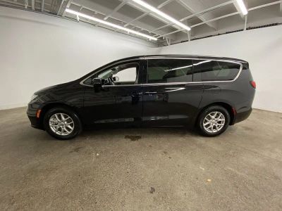 2024 Chrysler Pacifica — rear three-quarter view
