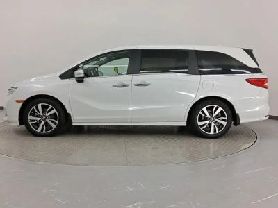 2023 Honda Odyssey Van - Photo 2