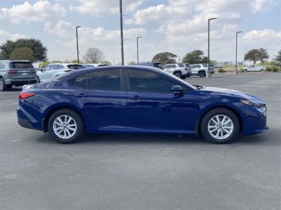 2026 Toyota Camry - Photo 4