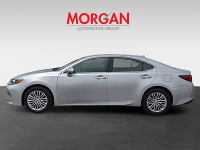 2017 Lexus ES - Photo 4