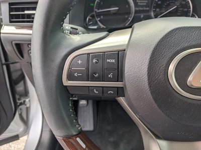 2017 Lexus ES - Photo 27