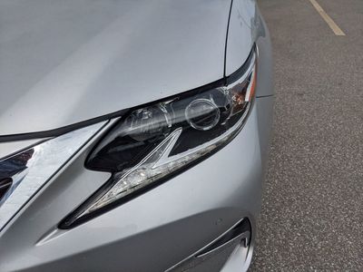 2017 Lexus ES - Photo 9