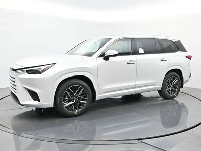2026 Lexus TX - Photo 2