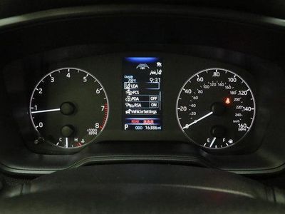 2025 Toyota Corolla FWD - Photo 35