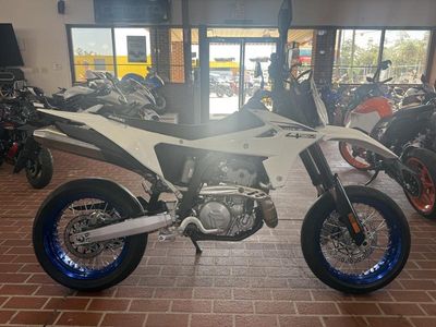 2025 Suzuki DR-Z4SM - Photo 7