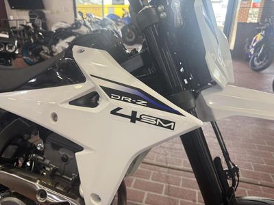 2025 Suzuki DR-Z4SM - Photo 11