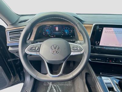2026 Volkswagen Atlas — photo 10 view