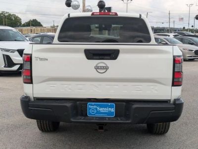 2025 Nissan Frontier - Photo 4