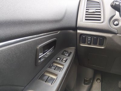 2024 Mitsubishi Outlander Sport — photo 13 view