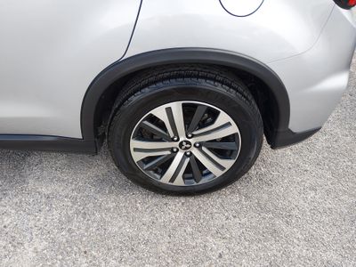 2024 Mitsubishi Outlander Sport — photo 10 view