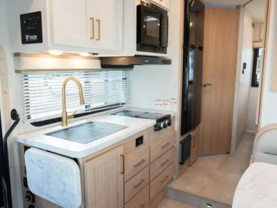 2026 Thor Motor Coach CHATEAU - Photo 6