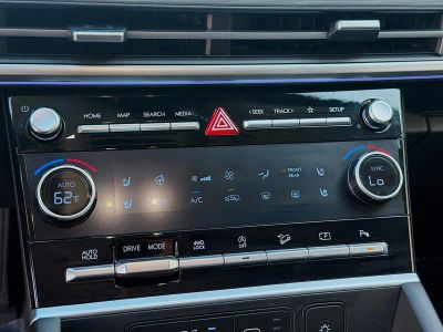 2025 Hyundai Santa Fe — photo 13 view