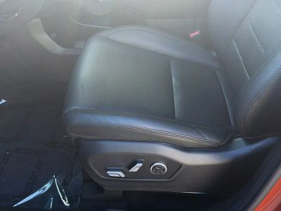 2025 Hyundai Santa Fe — photo 17 view
