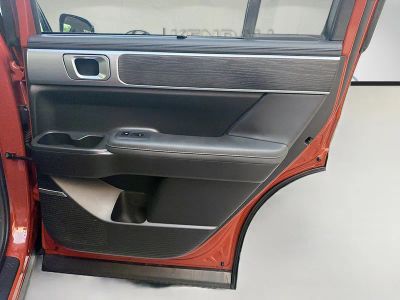 2025 Hyundai Santa Fe — photo 30 view