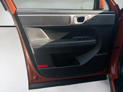 2025 Hyundai Santa Fe — photo 19 view