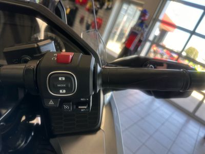 2025 Honda Gold Wing Tour - Photo 7