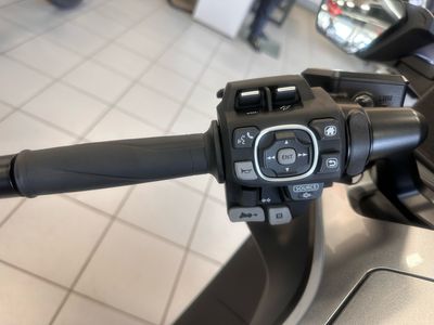 2025 Honda Gold Wing Tour - Photo 6
