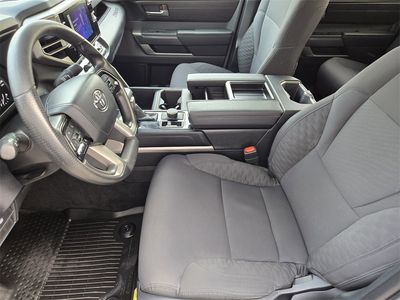 2024 Toyota Tundra - Photo 8