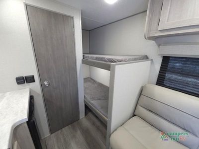2024 Coachmen RV Catalina Summit Series 7 - Photo 34